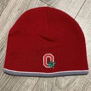 Colosseum Ohio State University OSU Knit Beanie